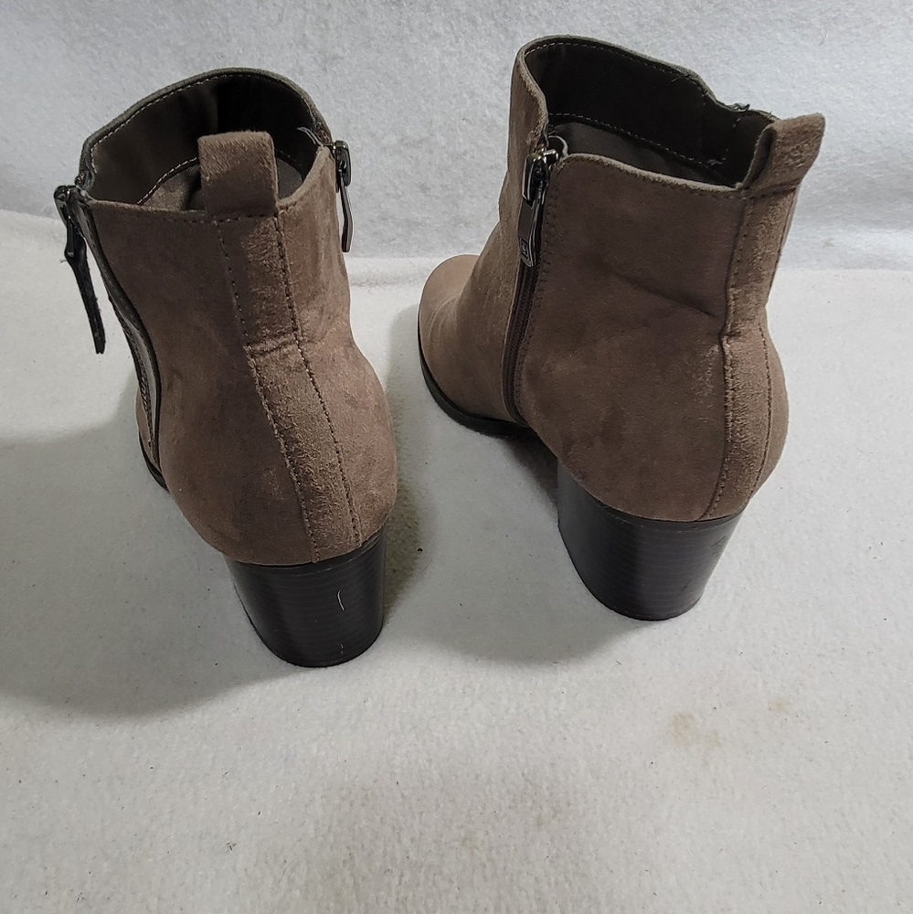 Liz Claiborne Refined Comfort Leather Double Zip Round Toe Ankle Booties Size 10 - Picture 8 of 13